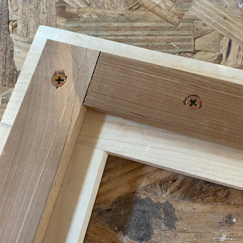 Create a recess with additional wood pieces on the back